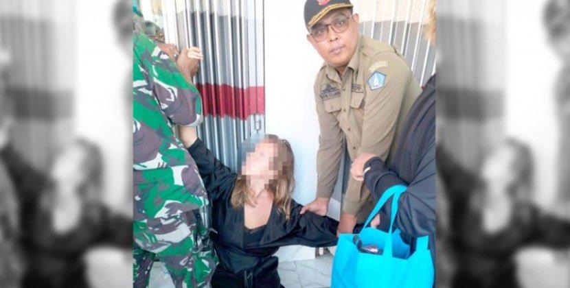 Rus turist qeyri-adekvat rəqsləri ilə insanları qorxudub - Qadını xəstəxanaya yerləşdiriblər