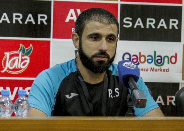 Rəşad Sadıqov eyham vurdu: Bu futbolçu \"Zirə\"dən QOVULA BİLƏR Rəşad Sadıqov eyham vurdu: Bu futbolçu \"Zirə\"dən QOVULA BİLƏR