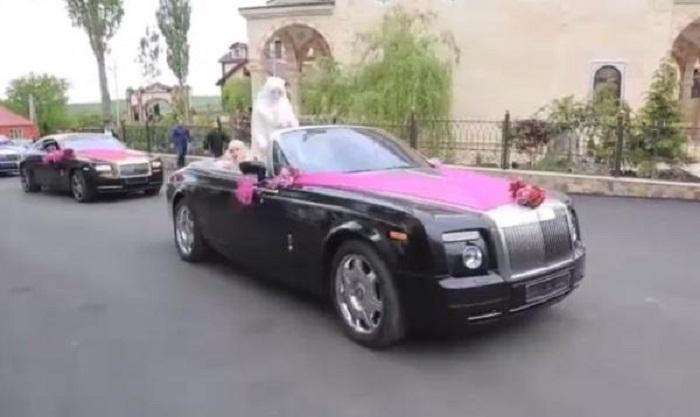 Toy kortejinə 14 \"Rolly Royce\" qoşuldu - VİDEO
