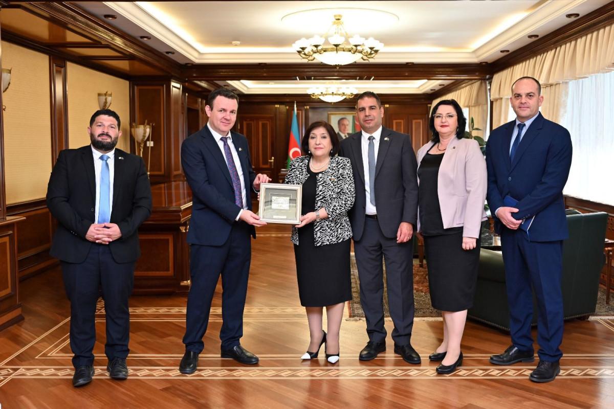 Sahibə Qafarova İsrail parlamentinin üzvlərini qəbul etdi