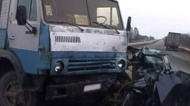 Göygöldə “KamAz”la VAZ toqquşdu: Ölən var