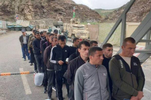 Ermənilər Qarabağı tərk etməkdə davam edirlər - FOTO