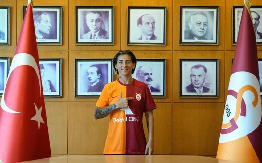 Azərbaycan millisinin futbolçusu \"Qalatasaray\"a TRANSFER OLUNDU