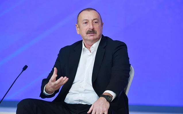 Prezidentlər sərgi ilə tanış oldu