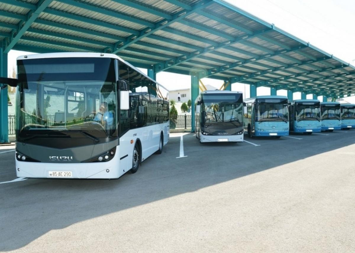 Azərbaycan Xankəndiyə 30 avtobus göndərdi