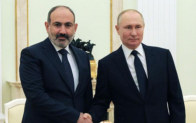 Putinlə Paşinyan arasında telefon danışığı oldu