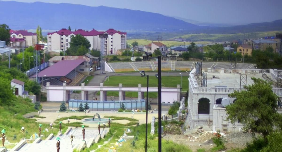 \"Qarabağ\" rəhbərliyi Xankəndiyə yollandı, stadiona baş çəkdi