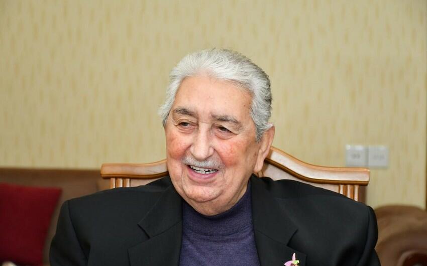Arif Babayevə Prezidentin fəxri diplomu təqdim edildi - FOTO