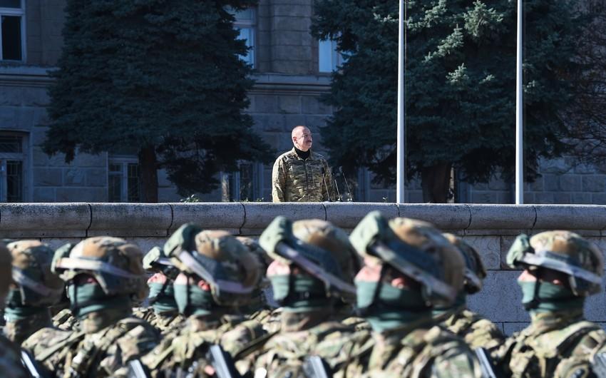Dövlət başçısı: \"Azərbaycan əsgəri və zabiti 44 gün ərzində döyüş meydanında əsl qəhrəmanlıq göstərib\"