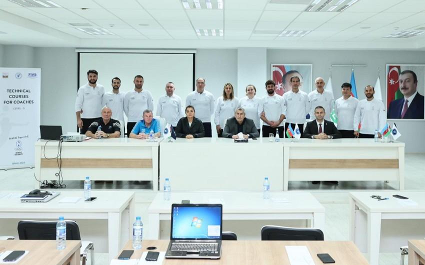 Voleybol məşqçiləri üçün beynəlxalq texniki kursa start verilib