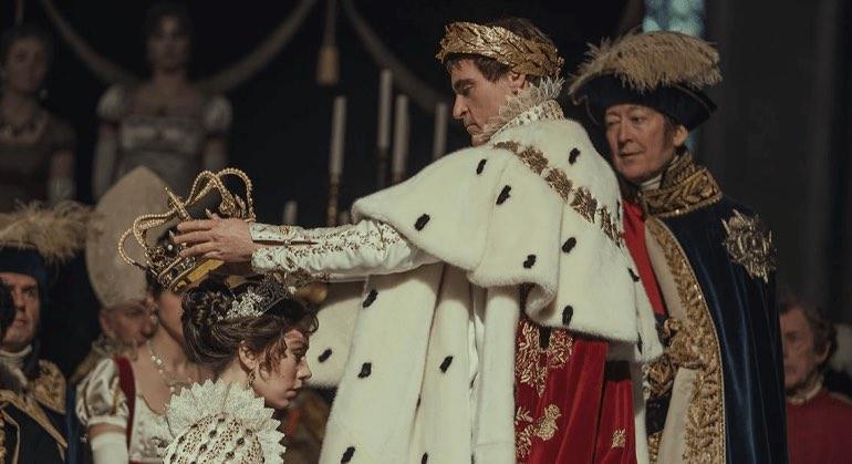 “Napoleon” filminin rejissoru fransızları təhqir etdi - FOTO “Napoleon” filminin rejissoru fransızları təhqir etdi - FOTO