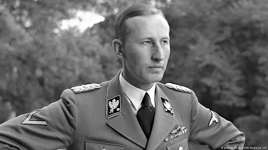 Törətdiyi dəhşətli qırğınlara görə Hitleri belə qorxudan yəhudi - “Praqa cəlladı” + FOTOLAR