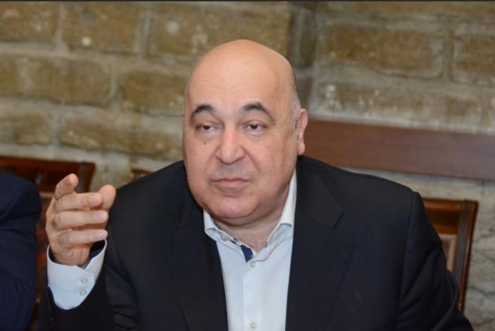 “Bu yaşımda o qıza vurulmuşam” - Çingiz Abdullayev