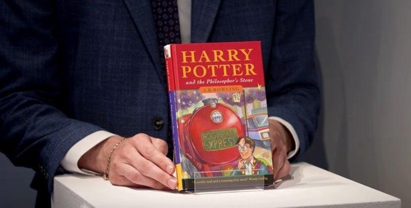 Harri Potterin ilk nəşri fantastik qiymətə hərraca çıxarılır