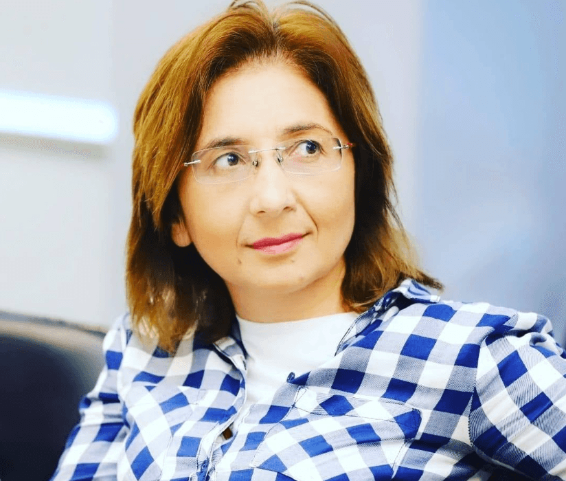 Tanınmış jurnalist dövlət qurumlarına OD PÜSKÜRDÜ: \"Xidməti maşınınızdan düşmək üçün az qala...\"