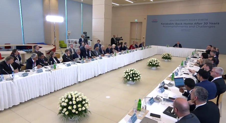 Prezidentlə forum iştirakçısı arasında MARAQLI DİALOQ – VİDEO