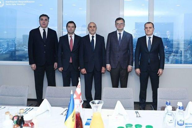 Ceyhun Bayramov GUAM XİN başçılarının qeyri-rəsmi görüşündə iştirak etdi