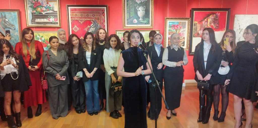 \"Art is you\" adlı qrup sərgisi öz işinə başlayıb - FOTOLAR