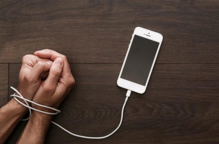 Bu adada telefondan istifadə etmək qadağandır - Dünyanın ilk sosial media orucu tutulduğu bölgəsi