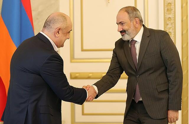 İrəvanın Qarabağ separatizmi üzərində yeni planı - Nikol nə oyun çıxarır?