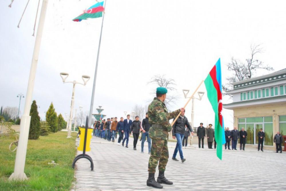 Müddətdən artıq həqiqi hərbi xidmətə qəbul elan olundu