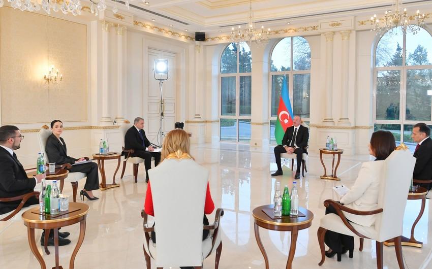 İlham Əliyev yerli televiziya kanallarına müsahibə verib