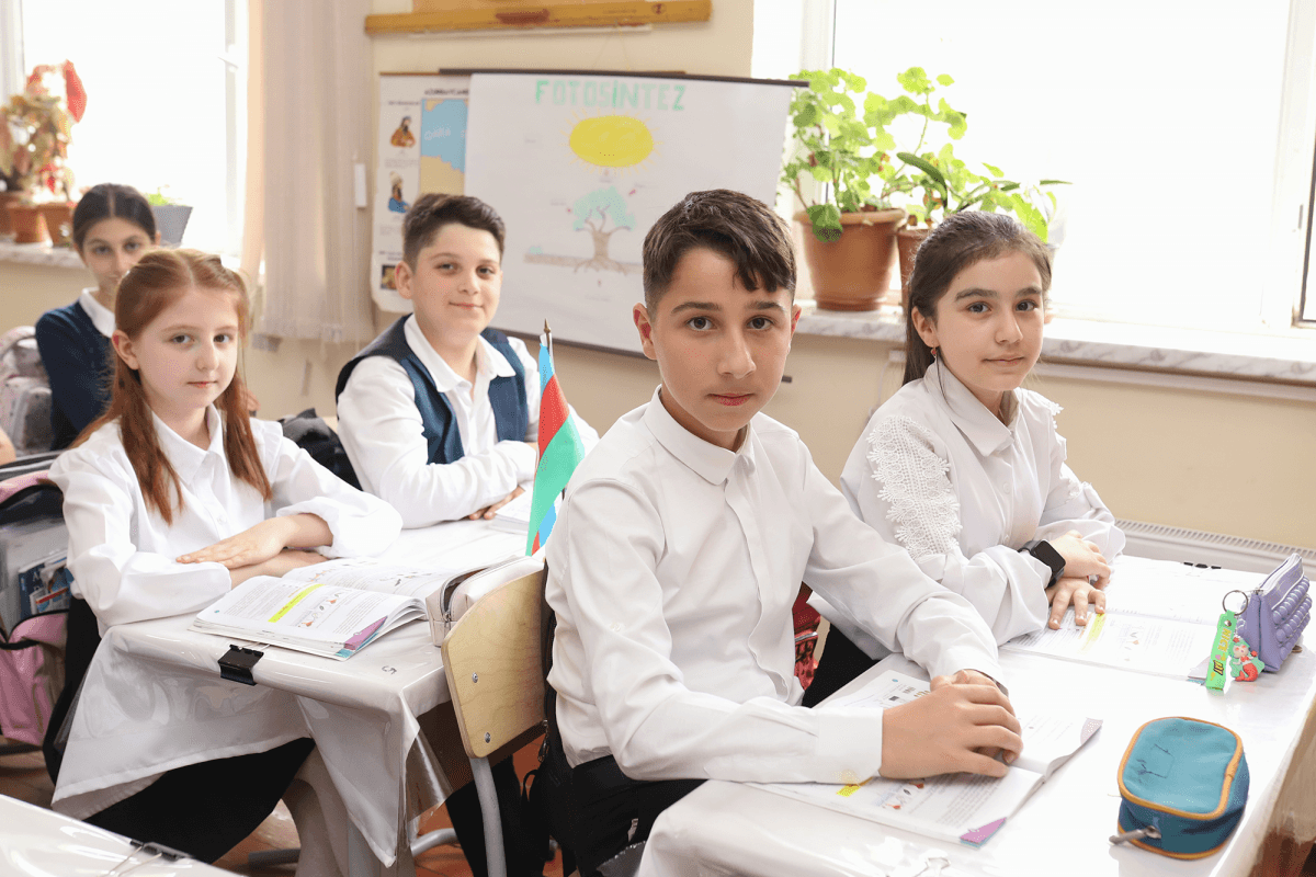 Şagird yerdəyişməsi müvəqqəti DAYANDIRILDI