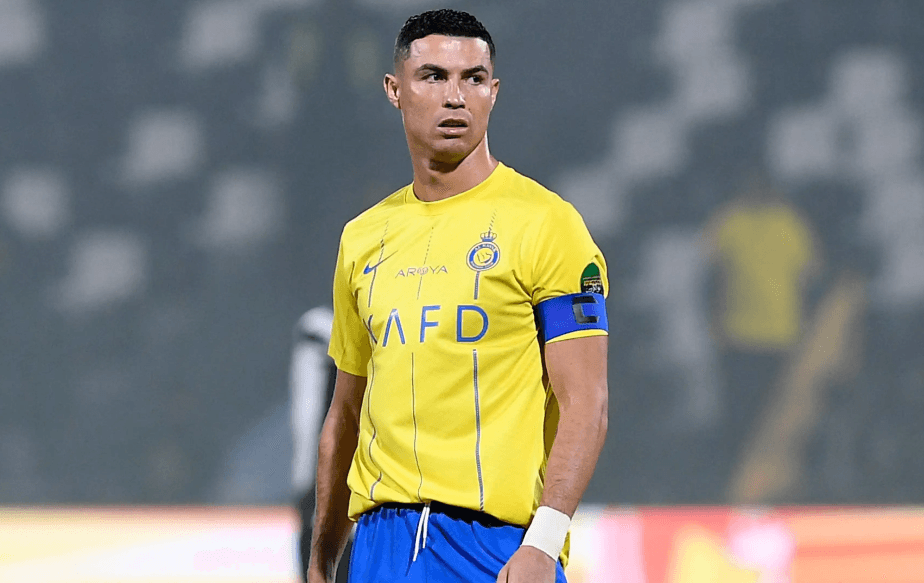 Hovard Ronaldodan DANIŞDI: \"Ev və yaxtalar, Ferrari, McLaren...\"