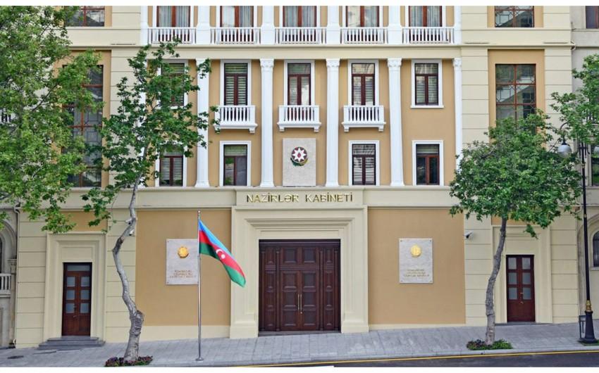 Baş nazir QƏRAR İMZALADI