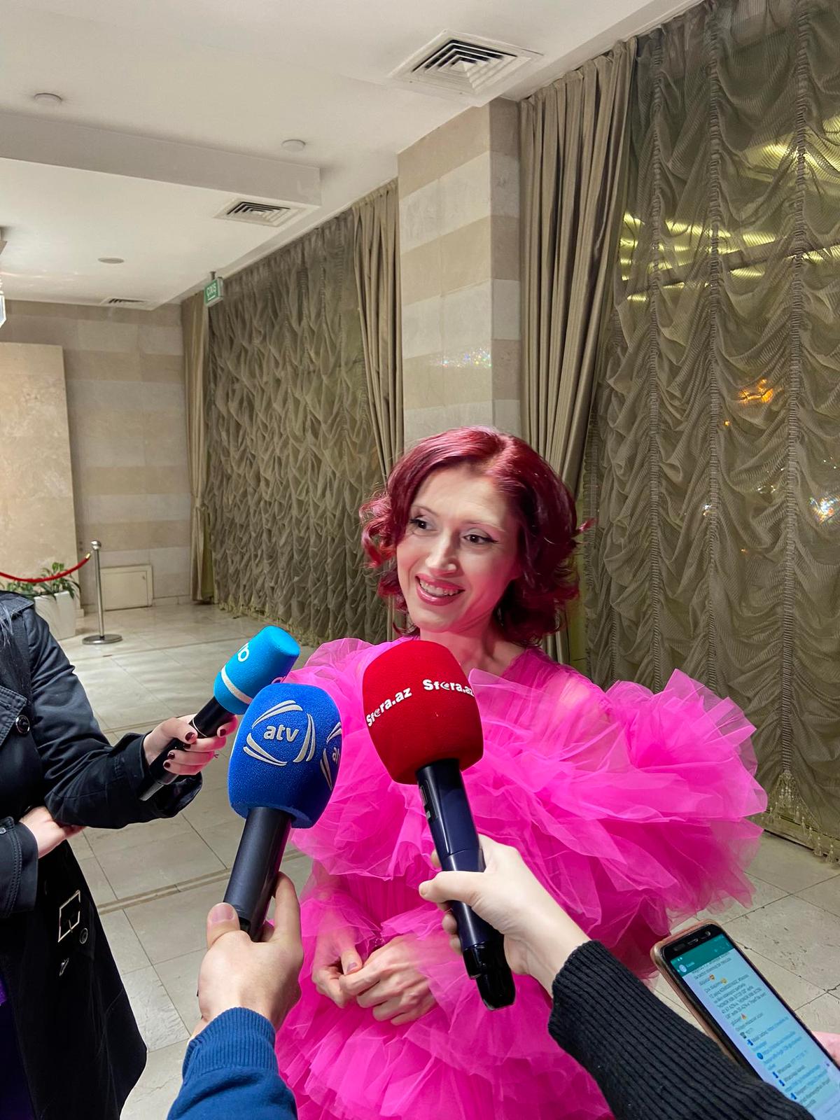 \"Sevgini layiq olan insana vermək lazımdır” - Aslı Güngörün