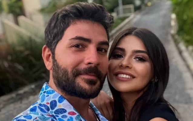Sabir Rüstəmxanlının qızı müğənni Elçin Cəfərovdan \"Sevgililər günü\"ndə BOŞANDI