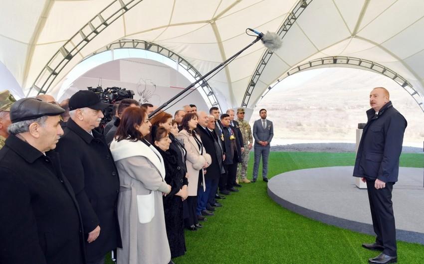 İlham Əliyev: \"Günahsız Xocalı qurbanlarının qisasını döyüş meydanında aldıq\"