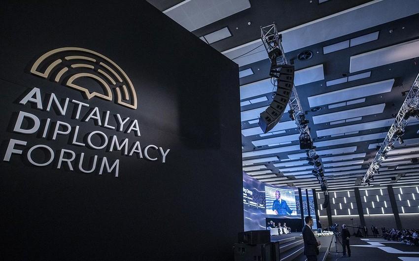 Antalya Diplomatiya Forumunun II günü KEÇİRİLİR