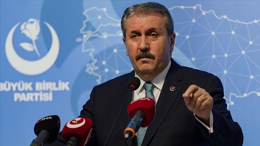 Türkiyədə partiya sədri qəzaya UĞRADI