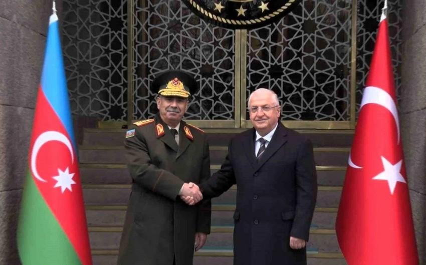 Ankarada Azərbaycan və Türkiyə müdafiə nazirlərinin GÖRÜŞÜ OLDU - FOTO - YENİLƏNDİ