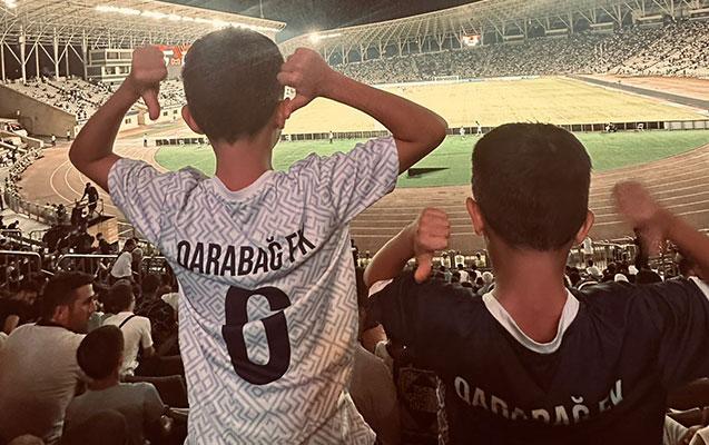 “Qarabağ”ın məğlubiyyətinə ağlayan uşaqlar GÖRÜN KİM İMİŞ - FOTOLAR + VİDEO