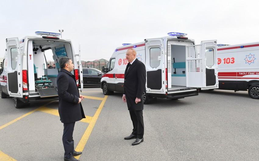 Prezident yeni alınmış tibbi yardım avtomobilləri ilə TANIŞ OLDU - FOTO - YENİLƏNDİ