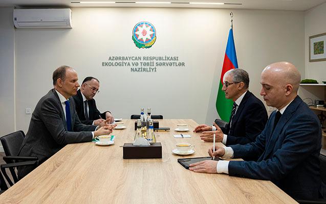 Muxtar Babayev İsveçrənin ölkəmizdəki səfiri ilə görüşdü