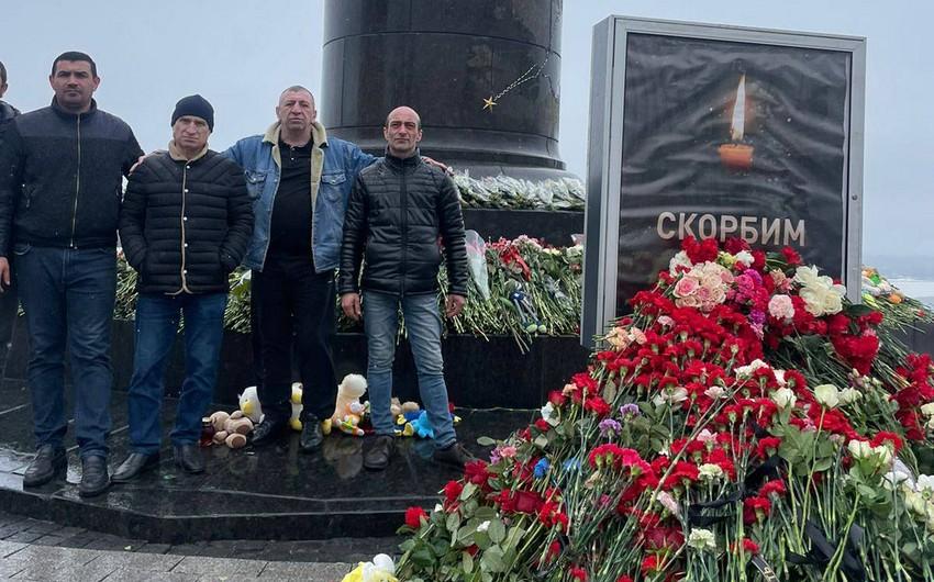 Rusiyada yaşayan azərbaycanlılar “Crocus City Hall” terrorunun qurbanlarını YAD ETDİLƏR