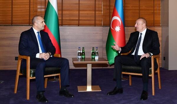 Radev Əliyevə zəng etdi: Səfər təxirə düşdü
