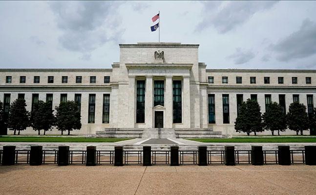 FED rəhbəri: Faizləri endirmək üçün tələsməyə ehtiyac yoxdur