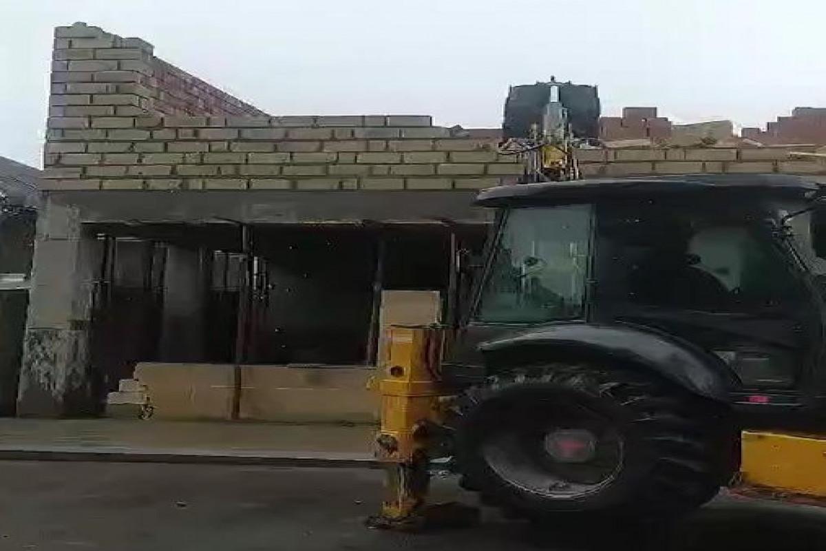 Tovuzda qanunsuz tikili SÖKÜLDÜ - FOTO/VİDEO