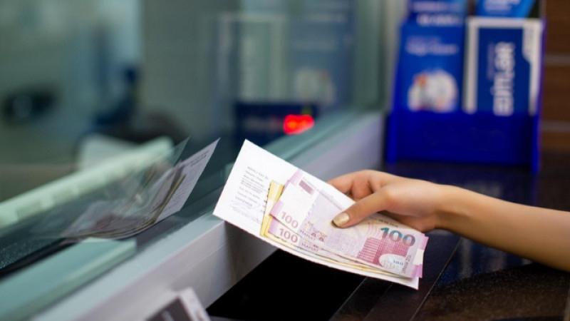 Bölgələrdə banklara inam zəifdir? - Əmənətlərin 88 faizi Bakıda yerləşdirilib