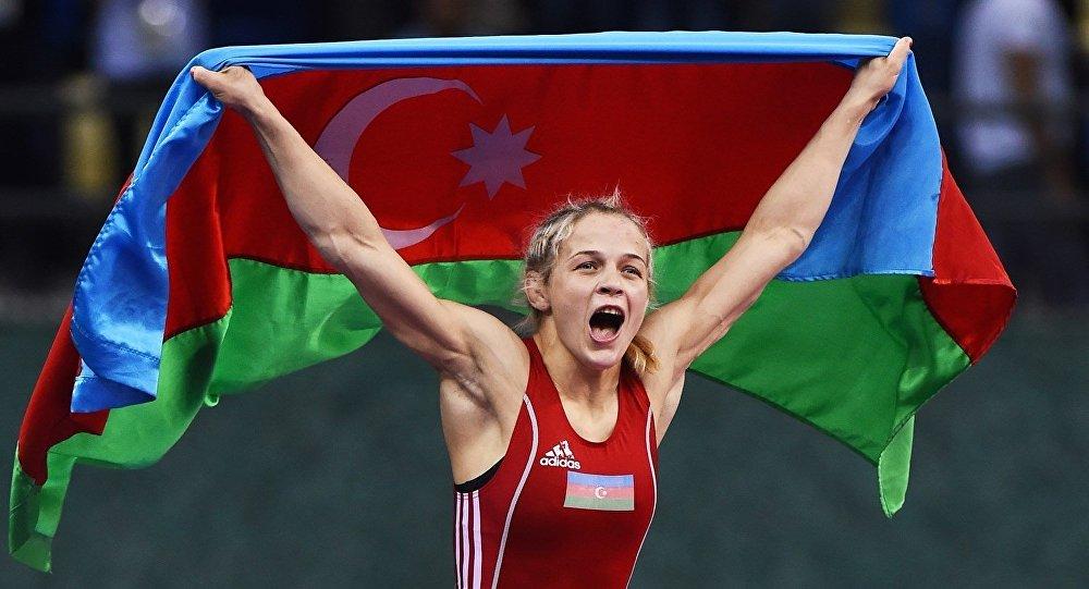 Mariya Stadnik Parisə lisenziya qazana bilmədi
