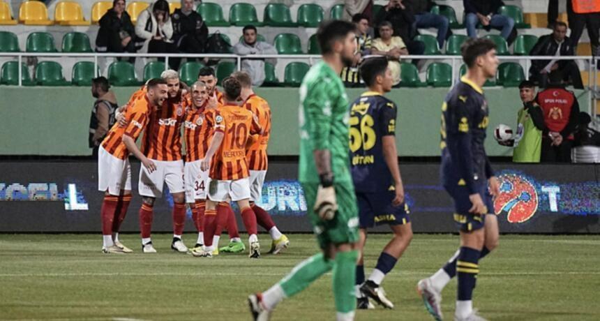\"Fənərbağça\"nın yarımçıq tərk etdiyi oyunu ilə bağlı SƏRT AÇIQLAMA: \"Bu uşaqlar yazıq deyilmi?\" \"Fənərbağça\"nın yarımçıq tərk etdiyi oyunu ilə bağlı SƏRT AÇIQLAMA: \"Bu uşaqlar yazıq deyilmi?\"