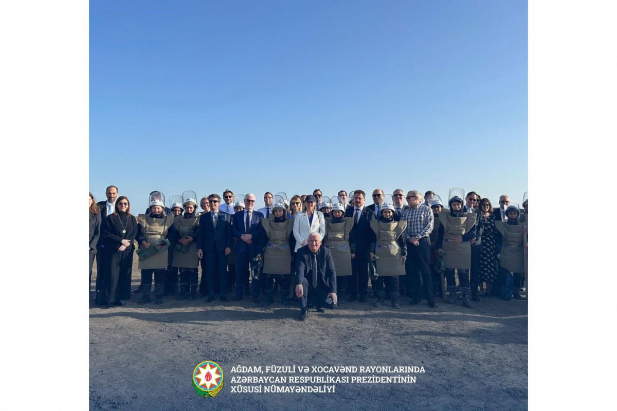 Aİ-nin komitə üzvləri Ağdam və Füzuliyə SƏFƏR ETDİLƏR - FOTO Aİ-nin komitə üzvləri Ağdam və Füzuliyə SƏFƏR ETDİLƏR - FOTO