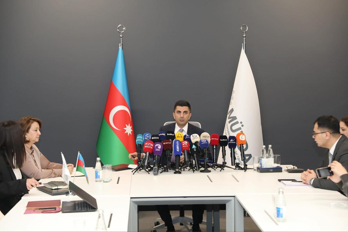 Məktəbəqədər və Ümumi Təhsil üzrə Dövlət Agentliyi BRİFİNQ KEÇİRİR - FOTOLAR