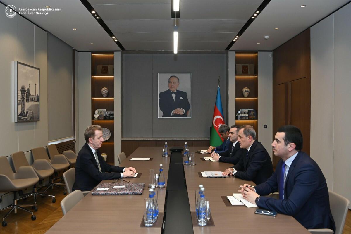 Bayramov diplomatik fəaliyyəti başa çatan Əlcəzair səfirini qəbul etdi - FOTO