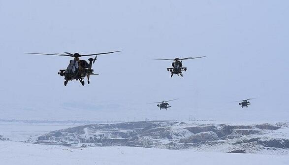 Yaponiyanın iki helikopteri okeana düşdü