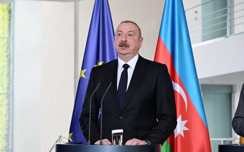 Prezident: \"Azərbaycan ilə Ermənistan arasında gedən sülh danışıqlarını yüksək qiymətləndiririk\"